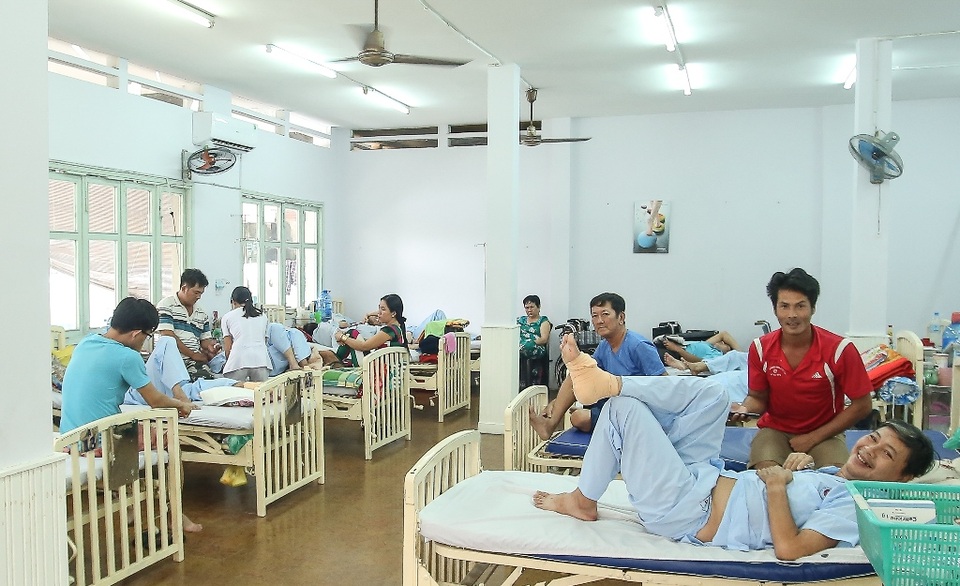 Chăm sóc vết thương chuyên sâu tại bệnh viện 1A - 2 Chăm sóc vết thương chuyên sâu tại bệnh viện 1A - 2