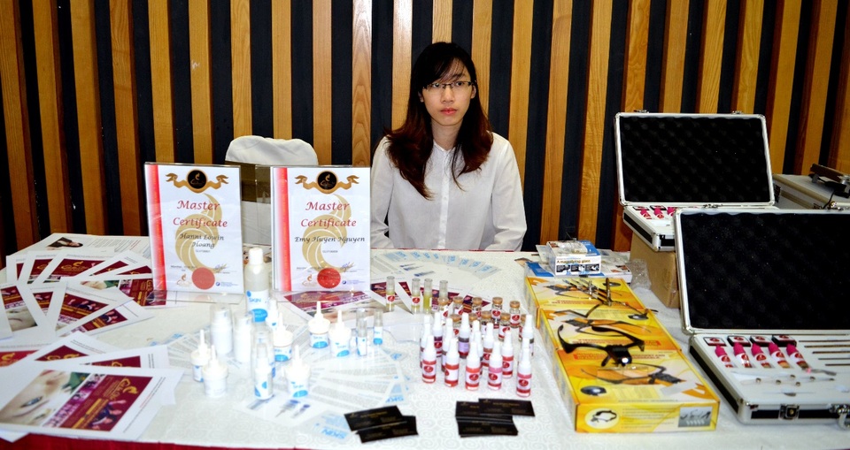 Lễ ra mắt và Hội thảo dạy nghề làm đẹp của học viện C'est La Vie - Đức tại Việt Nam - 13 Lễ ra mắt và Hội thảo dạy nghề làm đẹp của học viện C'est La Vie - Đức tại Việt Nam - 13