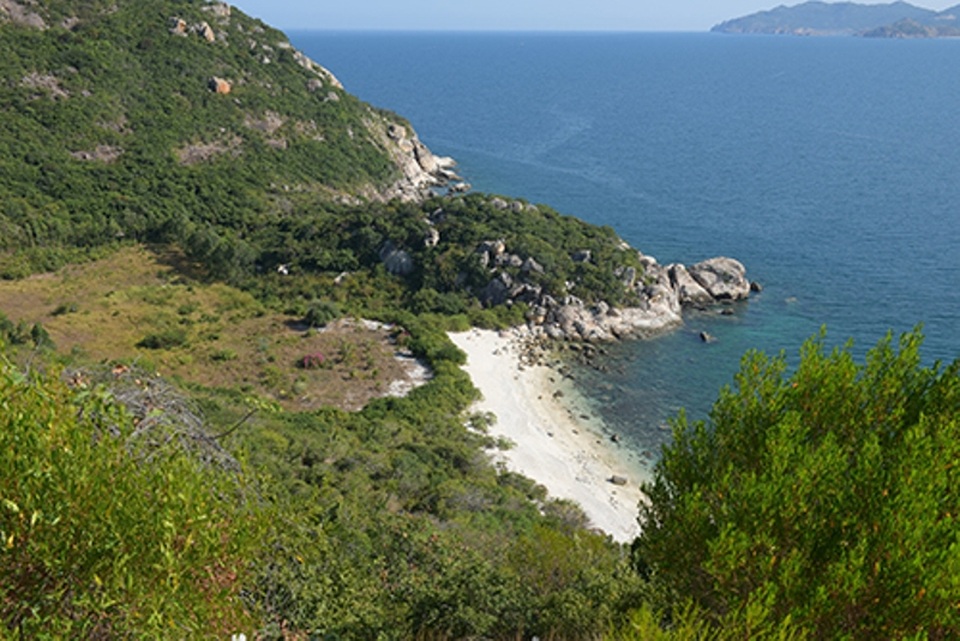 Đảo Bình Ba là 1 trong 5 hòn đảo “tôm hùm” nổi tiếng nhất tỉnh Khánh Hòa.