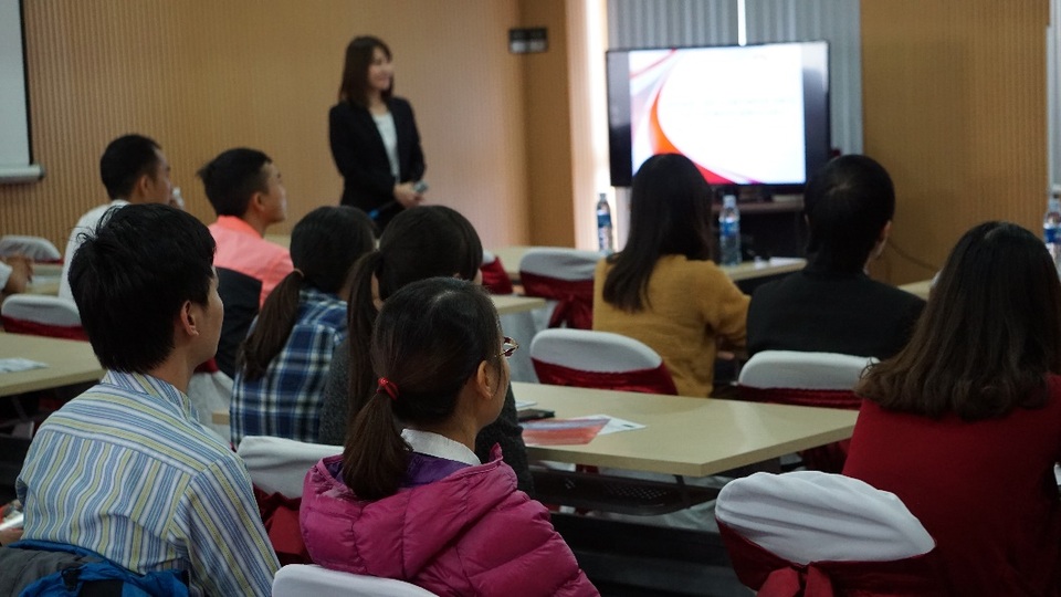 
(Hình ảnh buổi hội thảo ngày 6 tháng 12)
