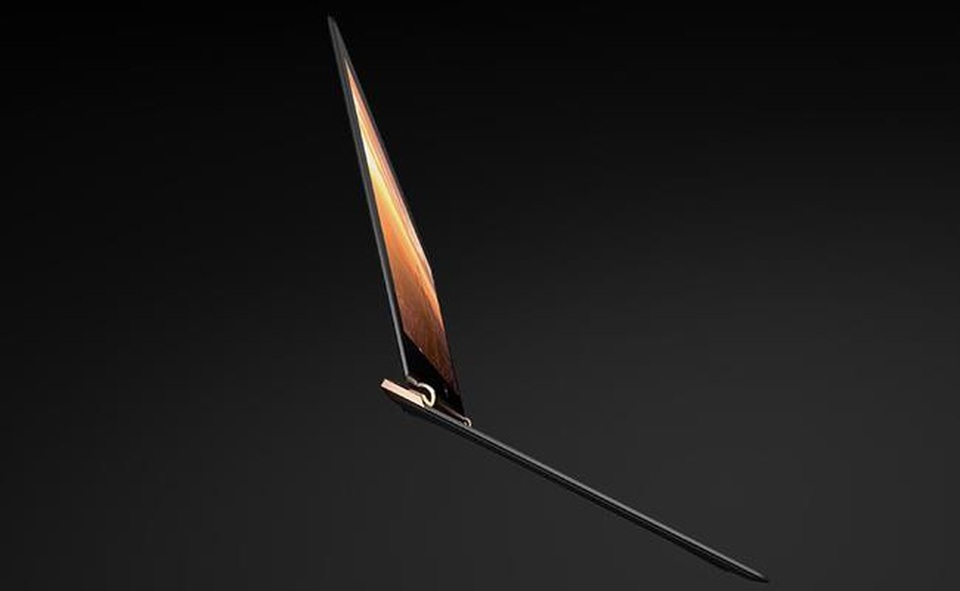 Dù sở hữu vẻ đẹp “mỏng manh” nhưng HP Spectre vẫn thể hiện “đẳng cấp” với thời lượng sử dụng pin lên đến 9 tiếng