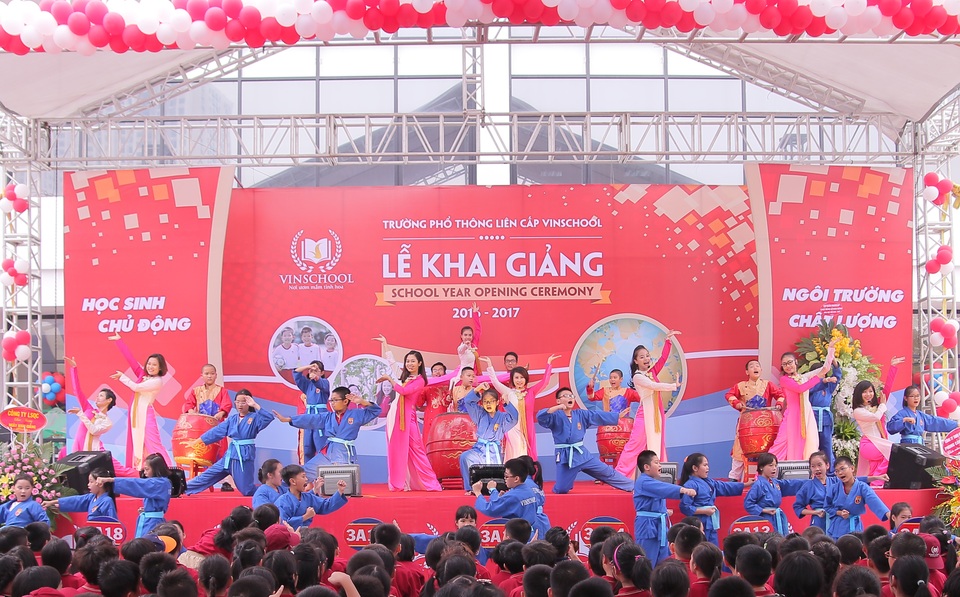 “Chú lính chì” Thiện Nhân trong ngày khai giảng ở trường mới - 6