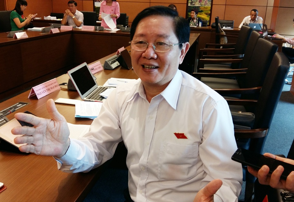 Bộ trưởng Nội vụ: Điều chỉnh tiền lương - Đáng ra phải tăng 200.000 đồng - 1
Bộ trưởng Nội vụ Lê Vĩnh Tân cho rằng, mức tăng lương 90.000 đồng/tháng vẫn thấp hơn nhiều so với lộ trình cải cách tiền lương đã đề ra.