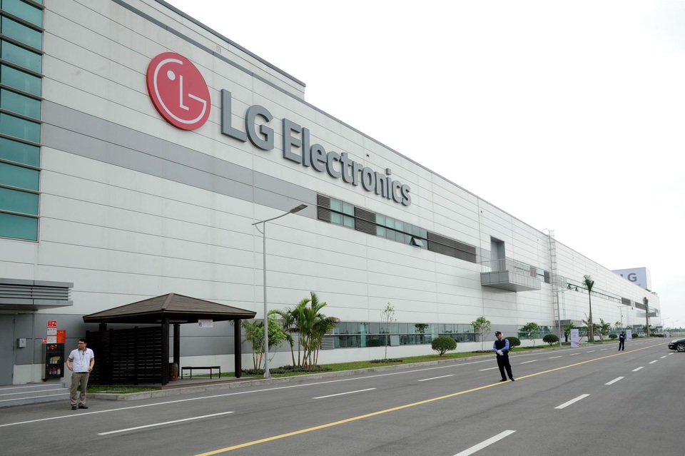 LG Việt Nam bị phạt 1,3 tỷ đồng vì không khai "quan hệ đặc biệt với đối tác" - 1 LG Việt Nam bị xử phạt 1,3 tỷ đồng vì không khai báo quan hệ đặc biệt với đối tác trong cùng tập đoàn