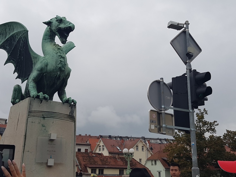 
Cầu Rồng - tượng đài về kiến trúc và kỹ thuật của thành phố Ljubljana
