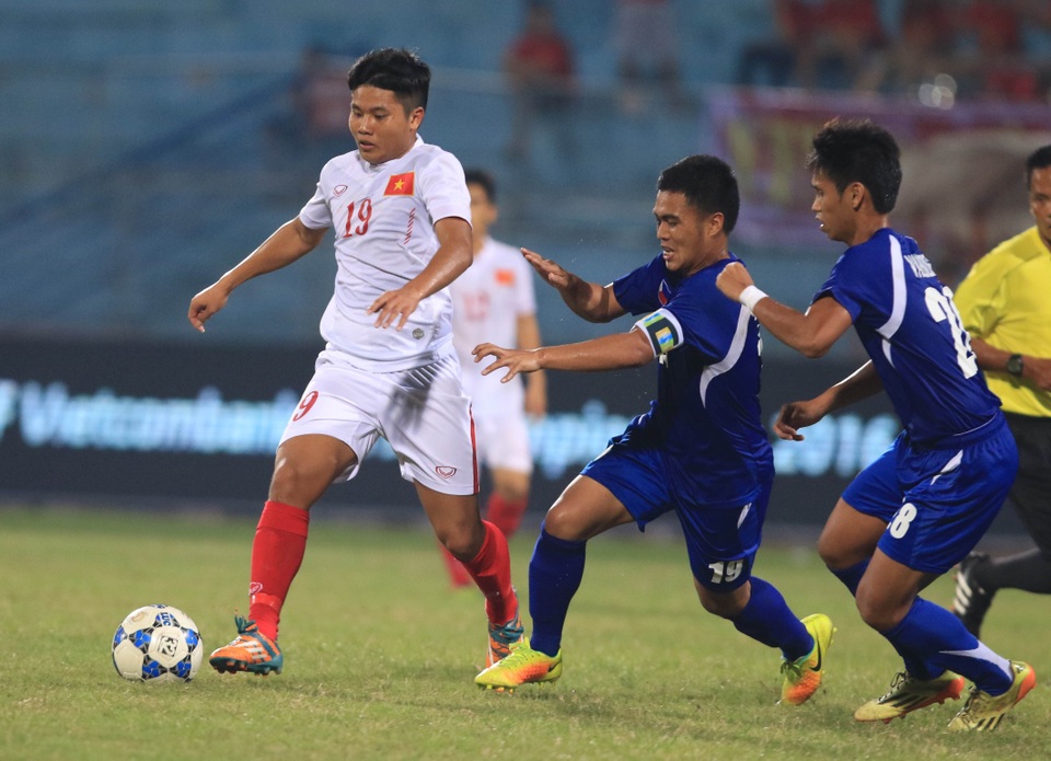 HLV Philippines: "U19 Việt Nam không có cầu thủ nào nổi bật" - 2
U19 Việt Nam thắng Philippines khá chật vật - Ảnh: Gia Hưng