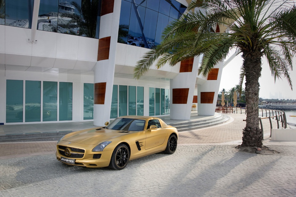 
Mercedes SLS AMG
