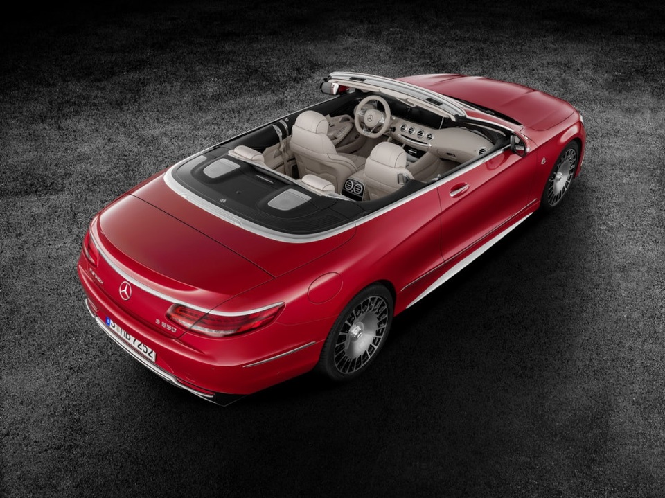 Thêm nhiều mẫu xe mới ra mắt - 7
Cũng tại Triển lãm ô tô Los Angeles 2016, Mercedes-Maybach đã ra mắt mẫu xe mui trần S650 Cabriolet.