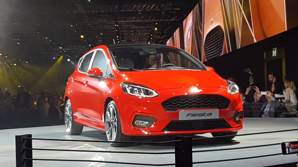 Ford Fiesta 2017 có gì mới? - 11