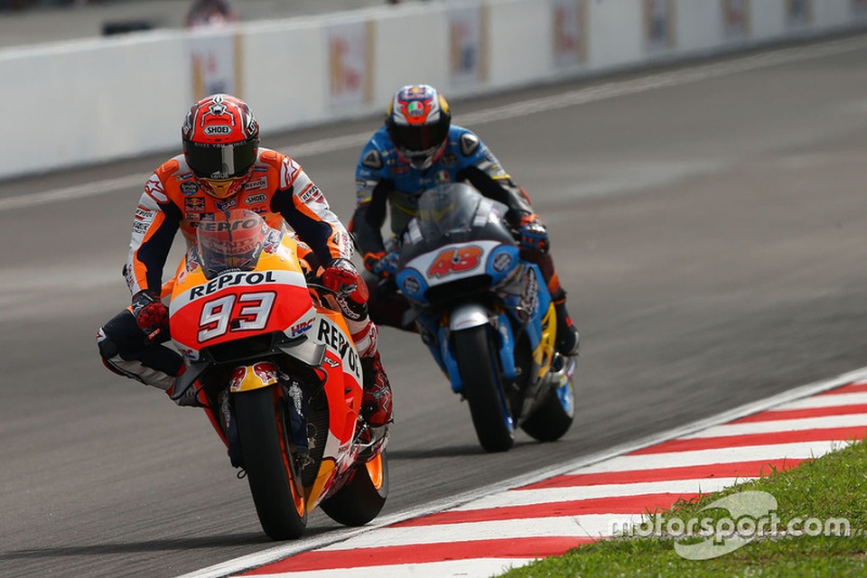 Chiến thắng ngọt ngào của Andrea Dovizioso - 12 Chiến thắng ngọt ngào của Andrea Dovizioso - 12