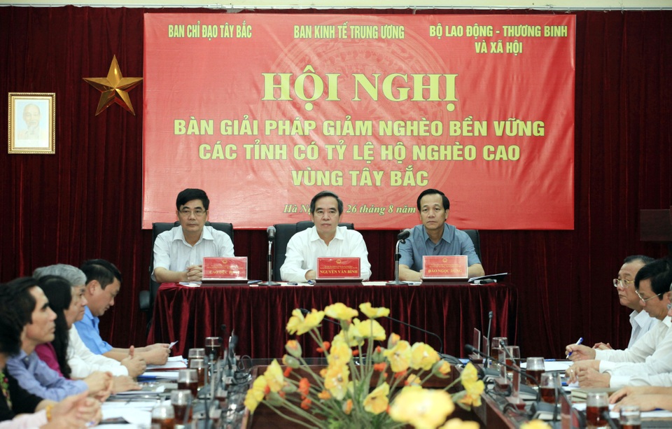 Giảm nghèo Tây Bắc: “Vừa đền vừa ơn đáp nghĩa vừa là nhiệm vụ chính trị” - 1 Giảm nghèo Tây Bắc: “Vừa đền vừa ơn đáp nghĩa vừa là nhiệm vụ chính trị” - 1