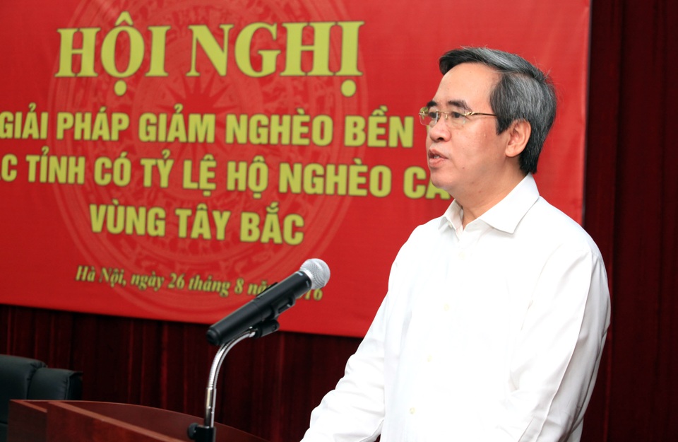 Giảm nghèo Tây Bắc: “Vừa đền vừa ơn đáp nghĩa vừa là nhiệm vụ chính trị” - 2
Ông Nguyễn Văn Bình, Ủy viên Bộ Chính trị, Bí thư Trung ương Đảng, Trưởng Ban Chỉ đạo Tây Bắc
