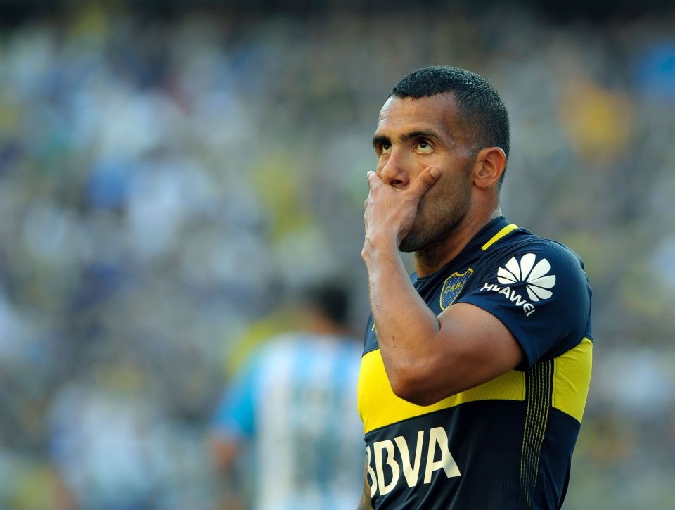 Đội bóng Trung Quốc dùng lương "siêu khủng" câu kéo Carlos Tevez - 1 Đội bóng Trung Quốc dùng lương "siêu khủng" câu kéo Carlos Tevez - 1