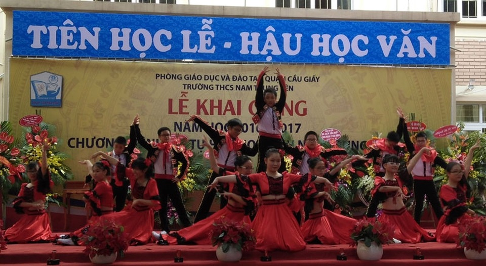 Lãnh đạo Đảng, Nhà nước dự khai giảng cùng các em học sinh - 33 Lãnh đạo Đảng, Nhà nước dự khai giảng cùng các em học sinh - 33