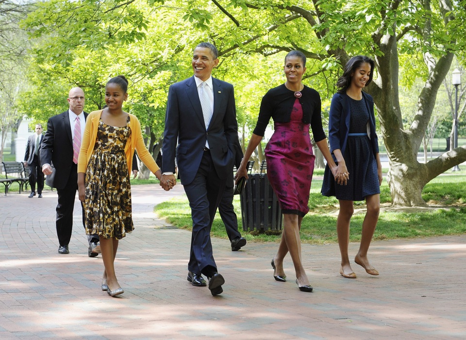 Gia đình Tổng thống Obama có thể chuyển đến sống ở California - 1
Gia đình Tổng thống Obama. (Ảnh: AFP)