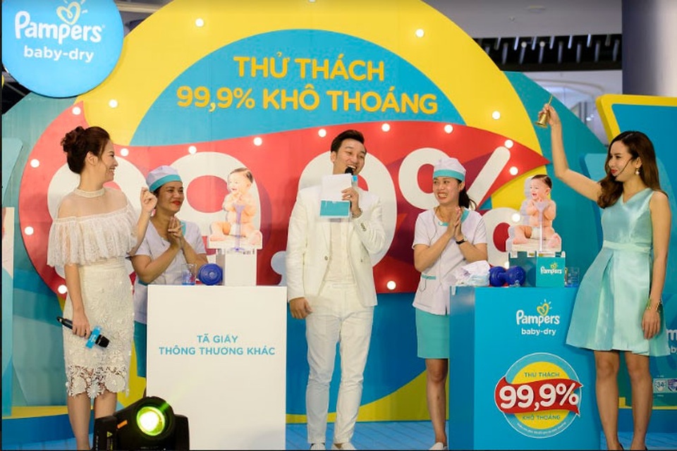 Lưu Hương Giang “thách” Đan Lê kiểm chứng “độ khô thoáng” - 3 Lưu Hương Giang “thách” Đan Lê kiểm chứng “độ khô thoáng” - 3