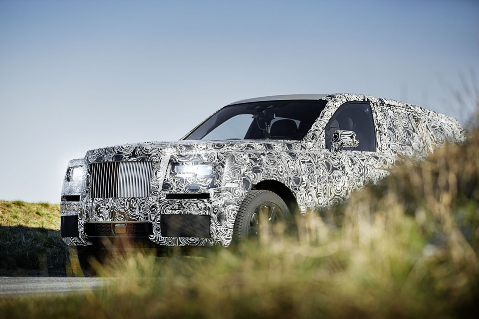 Rolls-Royce hé lộ hình ảnh đầu tiên của Cullinan SUV - 1 Rolls-Royce hé lộ hình ảnh đầu tiên của Cullinan SUV - 1