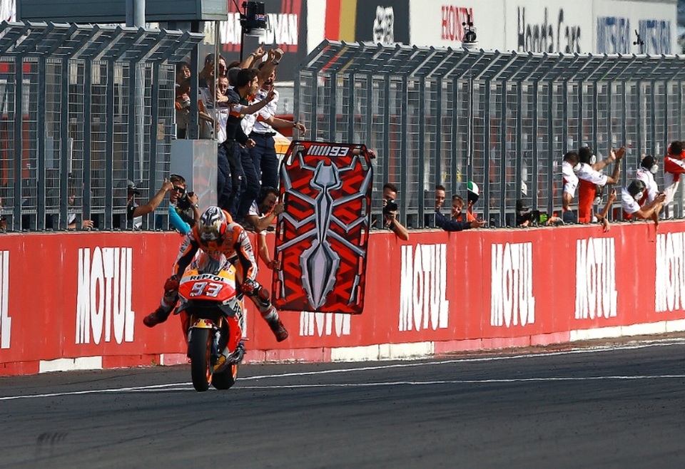 Marc Marquez sớm đăng quang ngôi vô địch MotoGP 2016 - 4 Marc Marquez sớm đăng quang ngôi vô địch MotoGP 2016 - 4