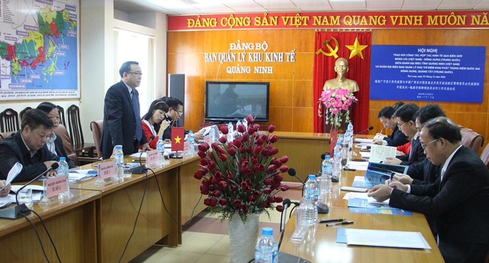 Trao đổi công tác hợp tác kinh tế qua biên giới Móng Cái (Việt Nam) - Đông Hưng (Trung Quốc) - 1 Trao đổi công tác hợp tác kinh tế qua biên giới Móng Cái (Việt Nam) - Đông Hưng (Trung Quốc) - 1