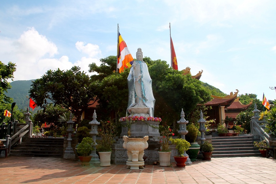 Đến Côn Đảo nên ngoạn cảnh chùa Núi Một - 1 Đến Côn Đảo nên ngoạn cảnh chùa Núi Một - 1
