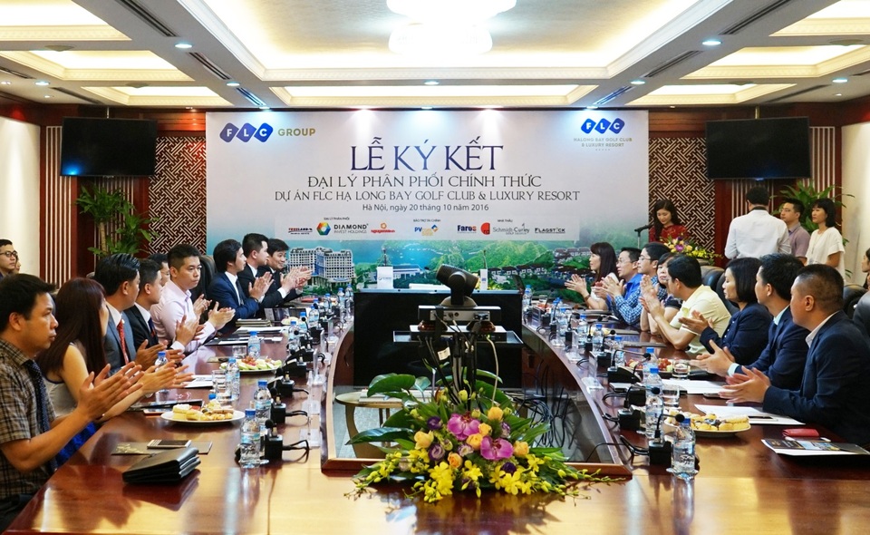 FLC Group ký kết đại lý phân phối chính thức dự án FLC Hạ Long - 1 Lễ ký kết đại lý phân phối chính thức Dự án FLC Hạ Long thu hút sự chú ý của nhiều đơn vị giao dịch bất động sản