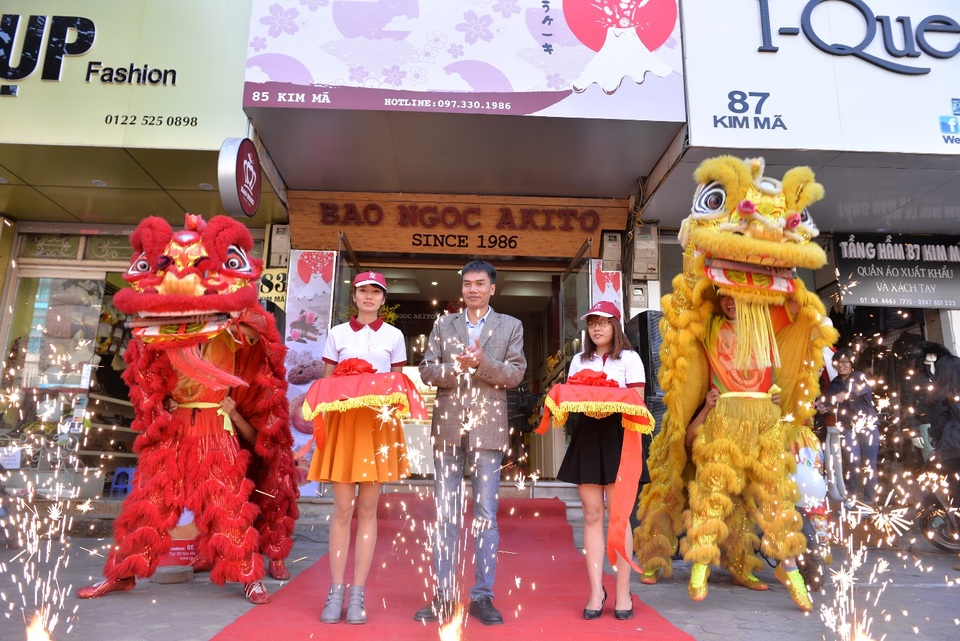 Khai trương cửa hàng đầu tiên Bảo Ngọc Akito 85 Kim Mã