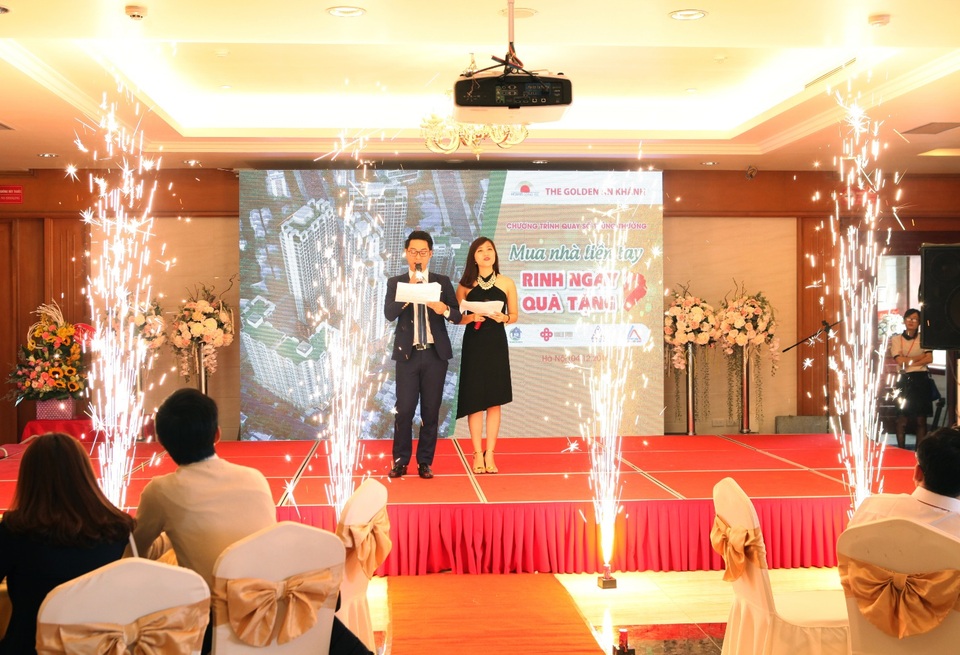 Chỉ với 160 triệu ban đầu, khách hàng mua nhà trúng quà hàng trăm triệu đồng - 1 Chỉ với 160 triệu ban đầu, khách hàng mua nhà trúng quà hàng trăm triệu đồng - 1