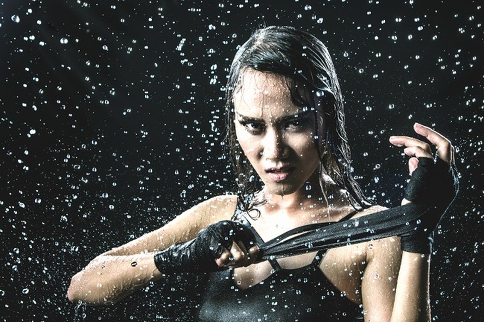 Đả nữ 8x quyến rũ tung loạt ảnh đánh gục cánh mày râu - 2