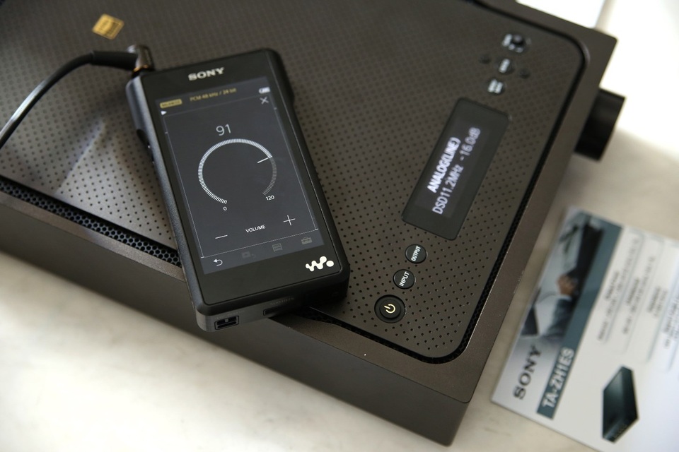 Sony “khoe” bộ âm thanh Signature Series trước giới yêu âm thanh Sài Thành - 1 Sony “khoe” bộ âm thanh Signature Series trước giới yêu âm thanh Sài Thành - 1