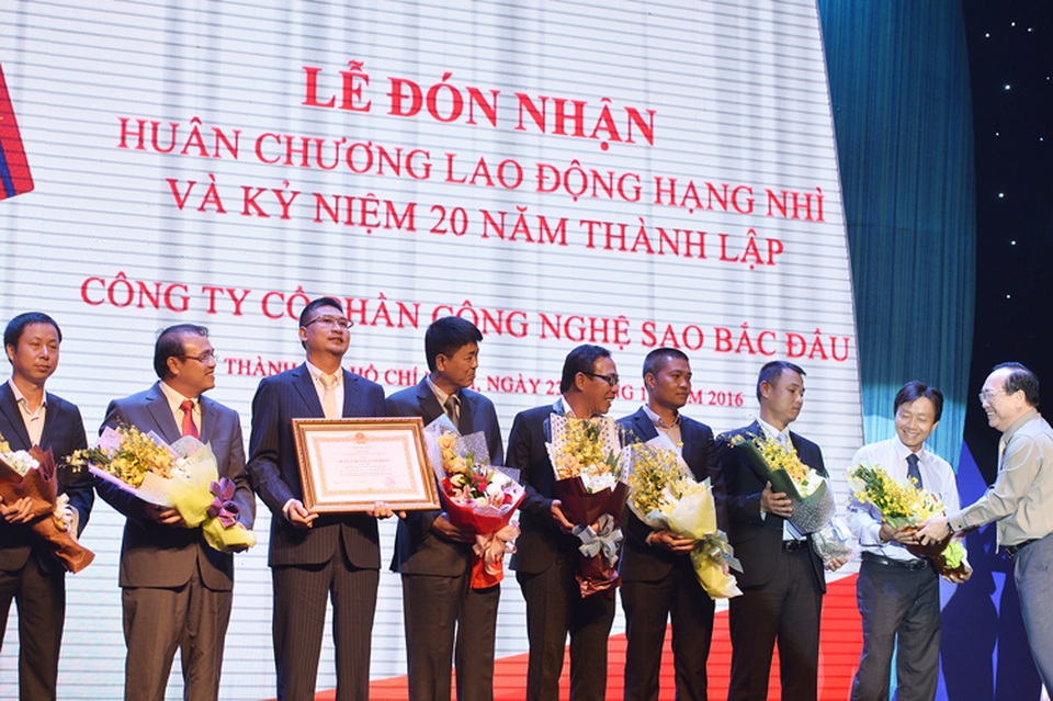 Công ty Sao Bắc Đẩu nhận Huân chương Lao động hạng Nhì - 1 Công ty Sao Bắc Đẩu nhận Huân chương Lao động hạng Nhì - 1