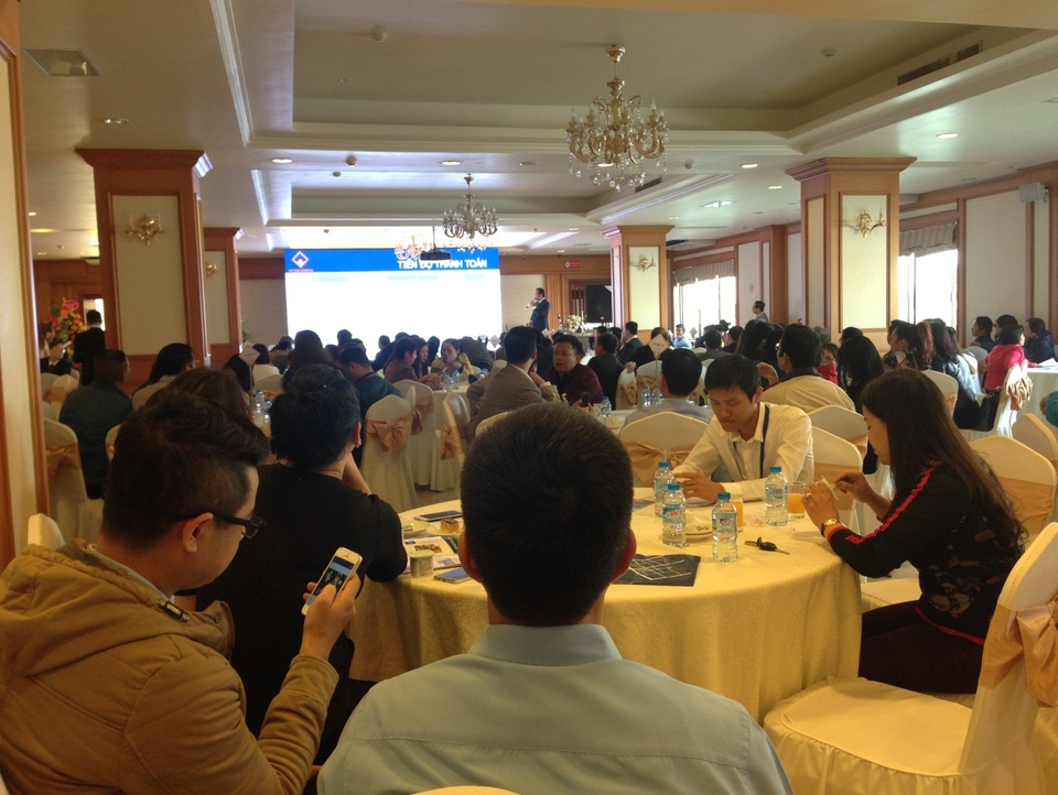 Việt Đức Complex hút khách sau ngày mở bán - 1
Đông đảo khách hàng tham gia sự kiện mở bán chính thức Vietduc Complex