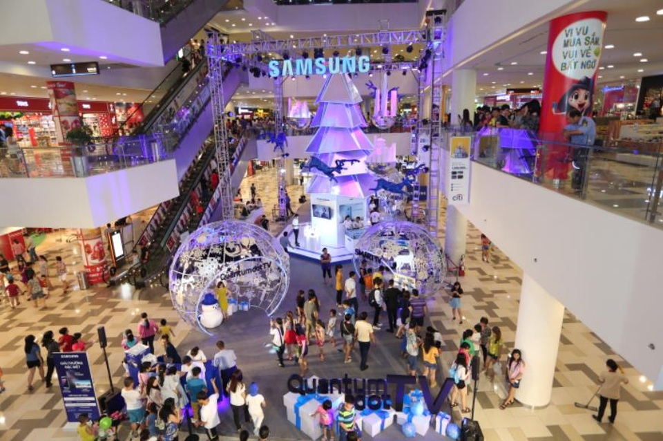 Hòa mình vào mùa lễ hội cuối năm cùng phong cách 360 độ - 1