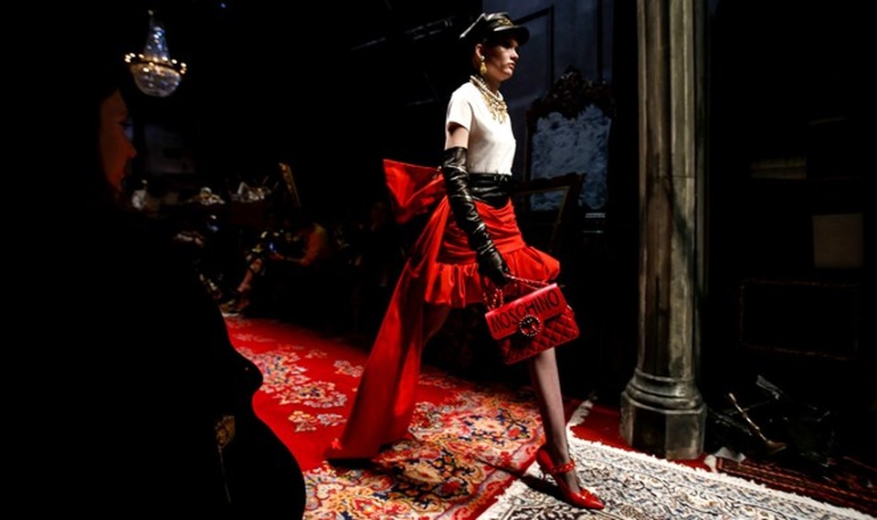 Những show diễn thời trang đáng nhớ của thế giới trong năm 2016 - 2
