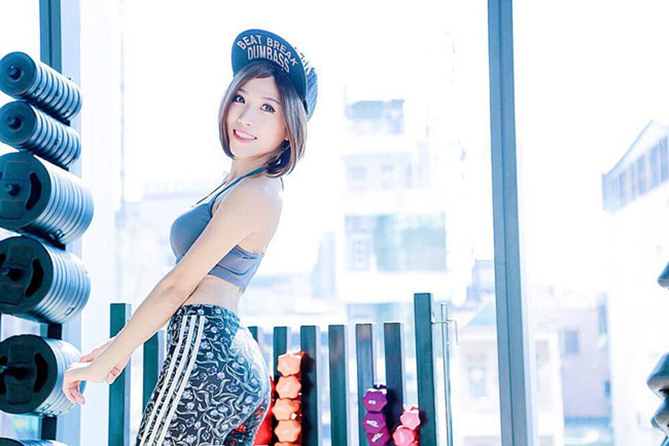 Eo thon hút mắt của hot girl “Nhật ký Vàng Anh” - 13 Eo thon hút mắt của hot girl “Nhật ký Vàng Anh” - 13