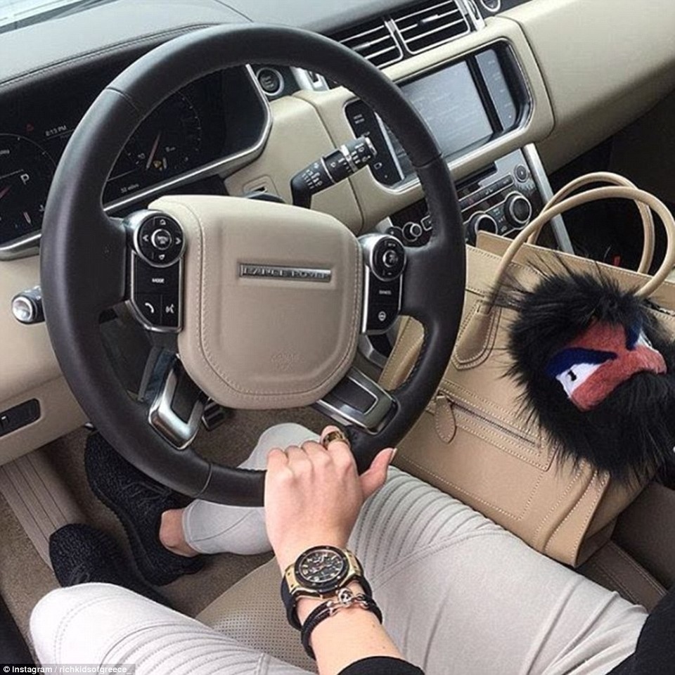 Cuộc sống xa xỉ khó tin của con nhà giàu Hy Lạp - 13