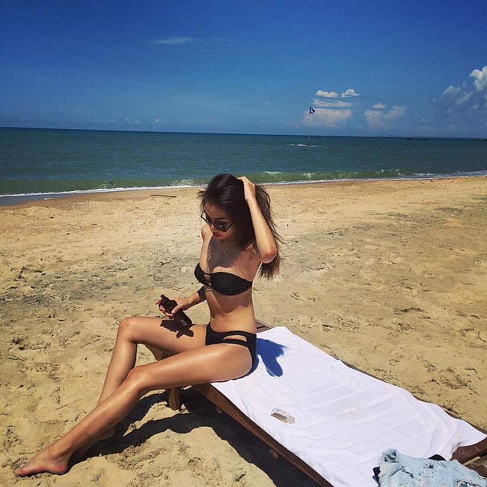 Nữ sinh 21 tuổi sexy nhất trường Học viện Hàng không - 15 Nữ sinh 21 tuổi sexy nhất trường Học viện Hàng không - 15