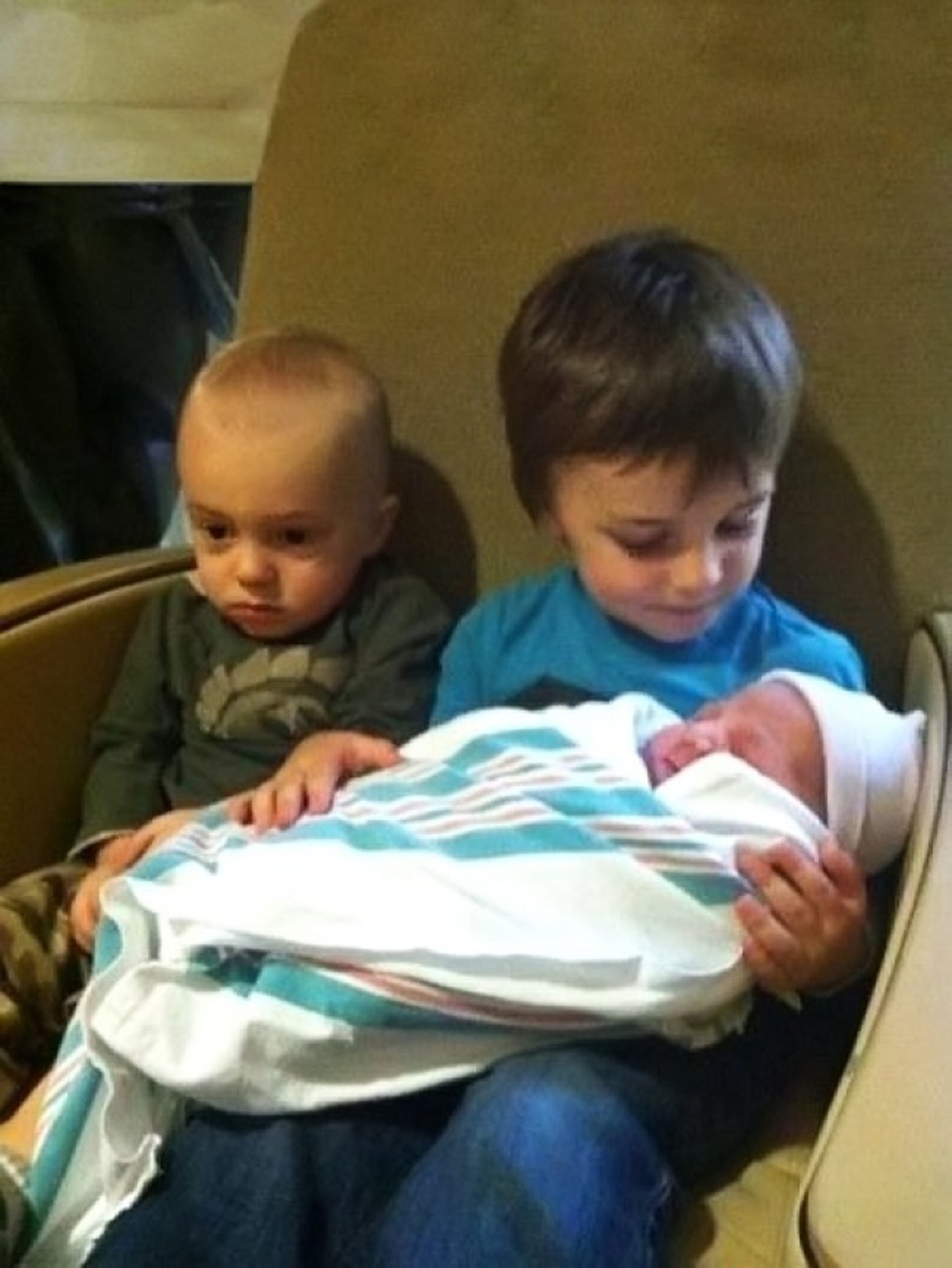 
Ra rìa đích thực
