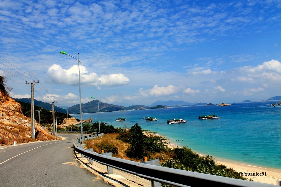 Cảnh sắc tuyệt đẹp trên cung đương biển qua Ninh Thuận - 16 Cảnh sắc tuyệt đẹp trên cung đương biển qua Ninh Thuận - 16