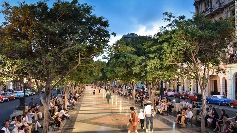 Những show diễn thời trang đáng nhớ của thế giới trong năm 2016 - 18