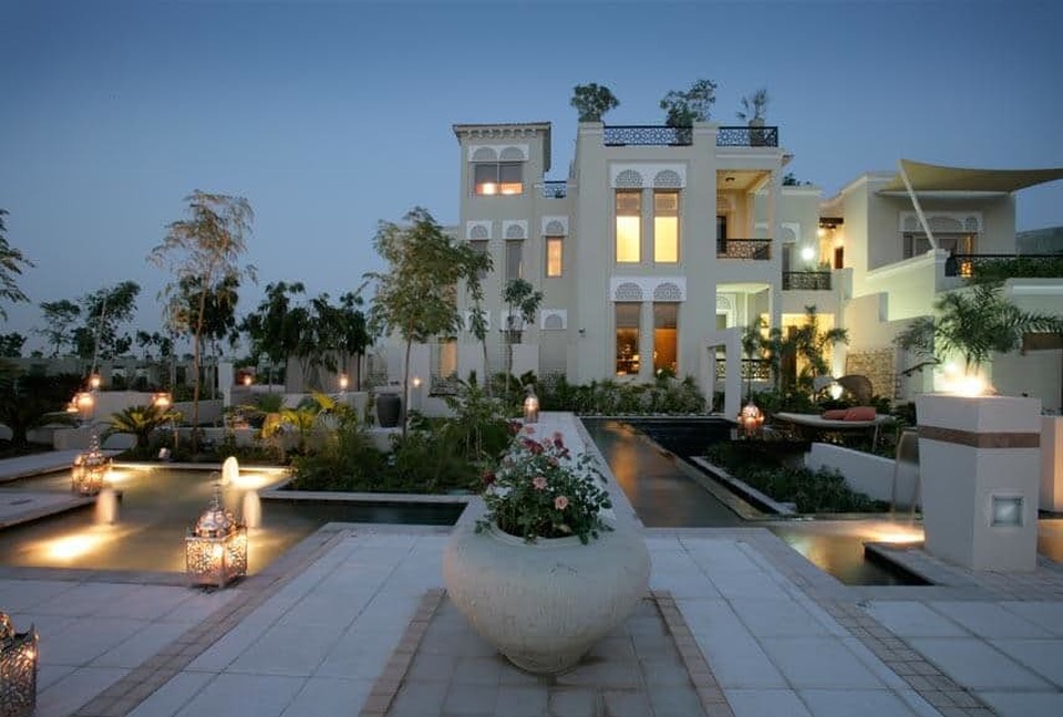 "Ngợp mắt" trước những căn biệt thự đắt đỏ và sang trọng bậc nhất Dubai - 2 "Ngợp mắt" trước những căn biệt thự đắt đỏ và sang trọng bậc nhất Dubai - 2