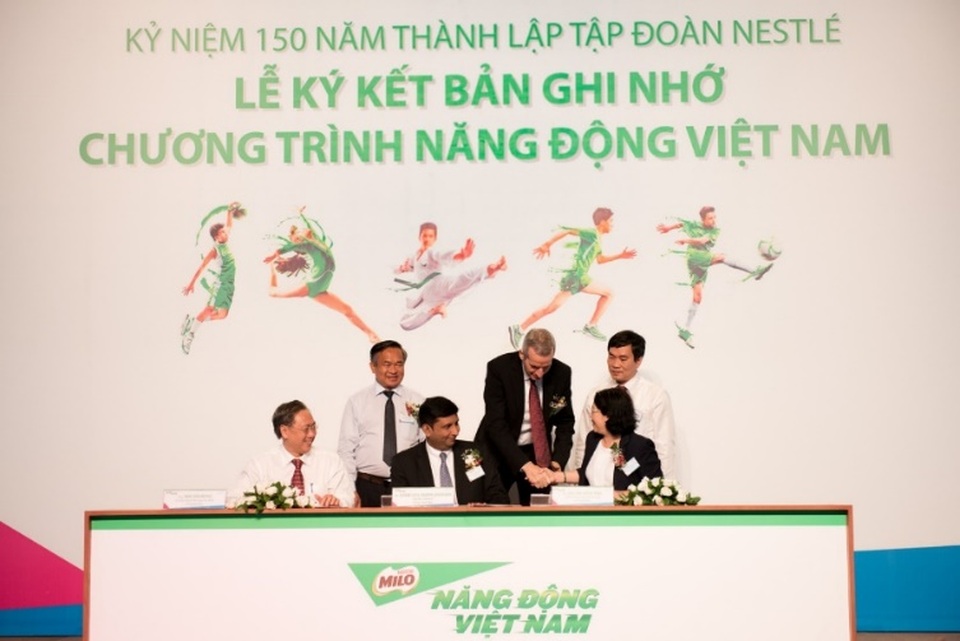 Sự cấp thiết của việc tăng cường thể lực, tầm vóc trẻ em Việt Nam - 2 Nestlé ký kết Biên bản ghi nhớ dưới sự chứng kiến của đại diện Ban Điều phối Đề án 641