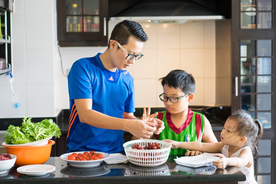 6 món quà bạn sẽ khiến mẹ khóc khi nhận được - 2 Bữa cơm do chính tay con nấu là hành động thiết thực nhất thể hiện tình cảm với Mẹ (Ảnh: Internet)
