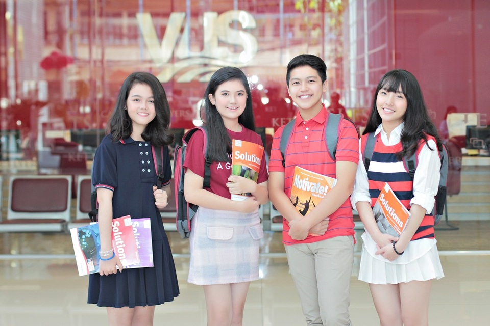 Tầm quan trọng của tiếng Anh với học sinh cấp 2 - 2 Chương trình Young Leaders tại VUS hoàn thiện các kỹ năng Anh ngữ cần thiết, sẵn sàng cho các kỳ thi chứng chỉ quốc tế