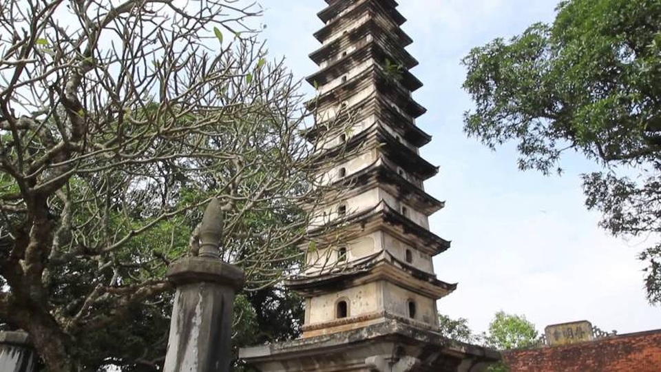 Khám phá các địa danh trên đồng tiền Việt Nam - 2 Tháp Phổ Minh ở Nam Định.