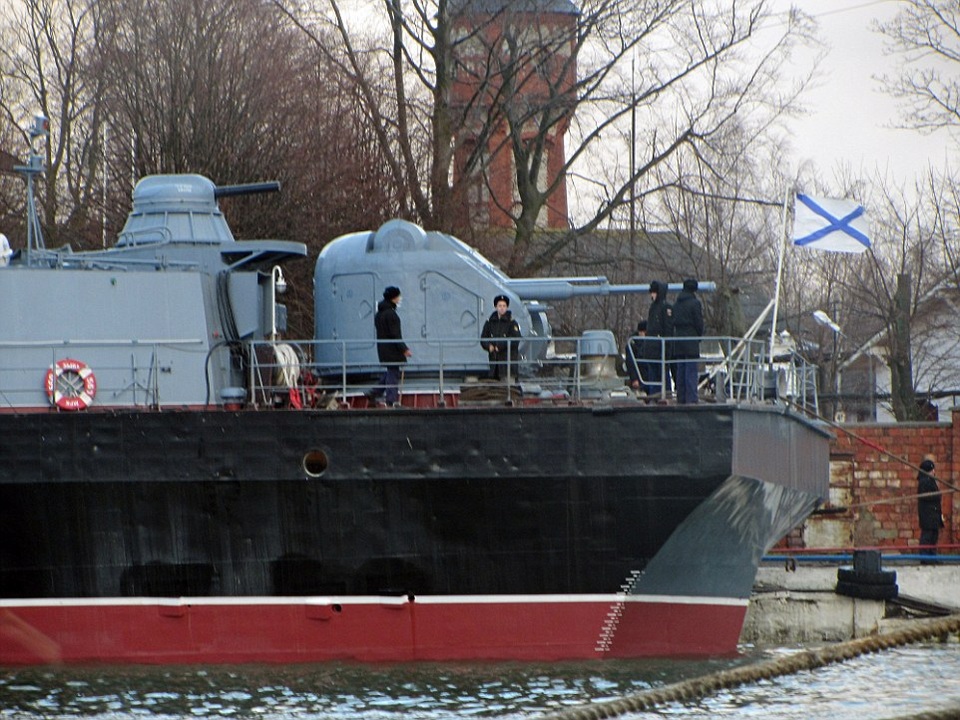 Bên trong căn cứ tên lửa tối mật của Nga ở Kaliningrad - 1
Tiền đồn của Nga tại Biển Baltic, nơi các nước thuộc NATO và Liên minh châu Âu như Ba Lan và Litva đều có lãnh hải, được cho là có nhiều tên lửa và tàu chiến của Nga. Các chuyên gia đánh giá nơi đây có thể trở thành tâm điểm của Thế Chiến III.
