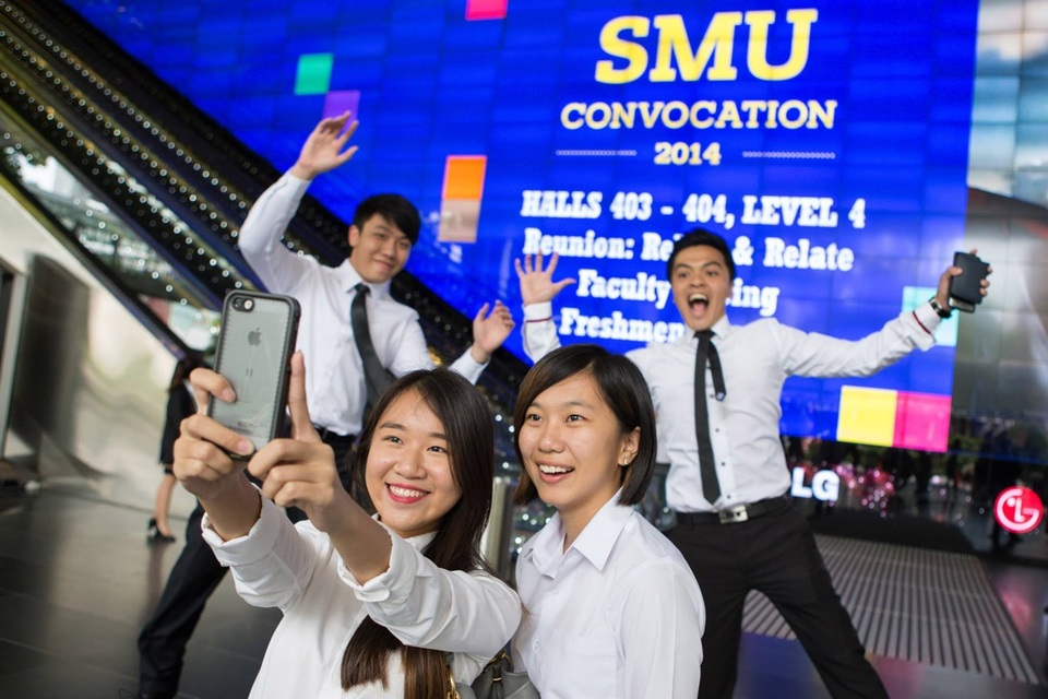 Hội thảo ĐH Quản lý Singapore – Học bổng & chính sách cho vay học phí - 3 Sinh viên SMU luôn xuất hiện nổi bật và tự tin