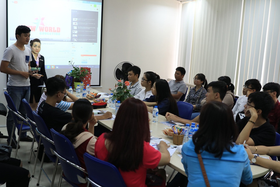 Lịch phỏng vấn du học Mỹ miễn phí tháng 10/2016 - 3 Sinh viên đậu VISA du học Mỹ chia sẻ kinh nghiệm các câu hỏi và cách trả lời phỏng vấn với lãnh sự