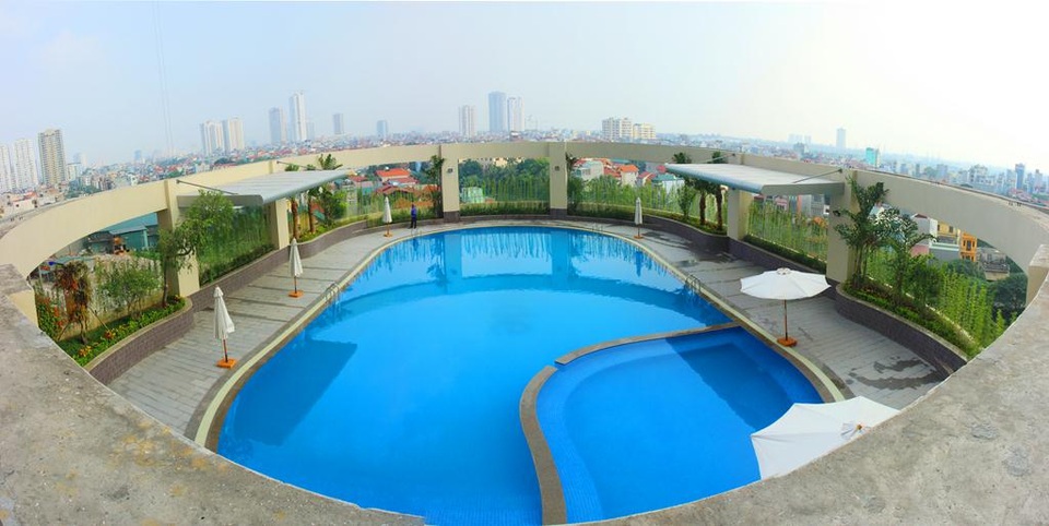 Khai trương khối dịch vụ tiện ích và thương mại lớn nhất trục đường Lê Văn Lương kéo dài - 3 Bể bơi hiện đại trên tầng 5