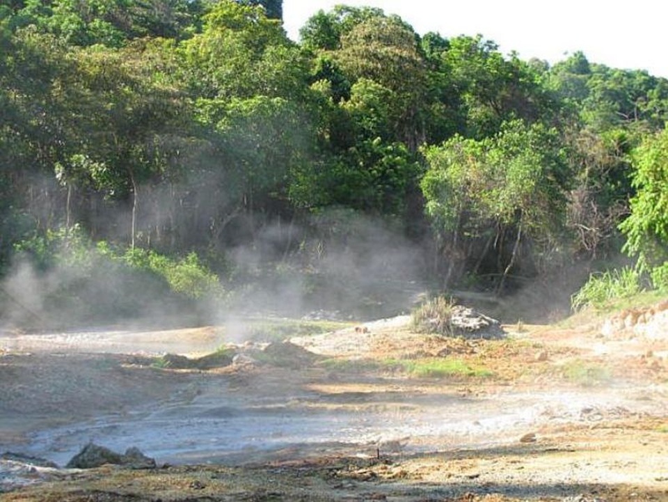 Những suối nước nóng nổi tiếng nhất Việt Nam - 3