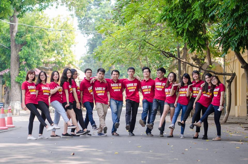 Chàng thủ khoa 9X quyết theo đuổi nghiệp trồng người - 5
Các thành viên của câu lạc bộ hiện nay.